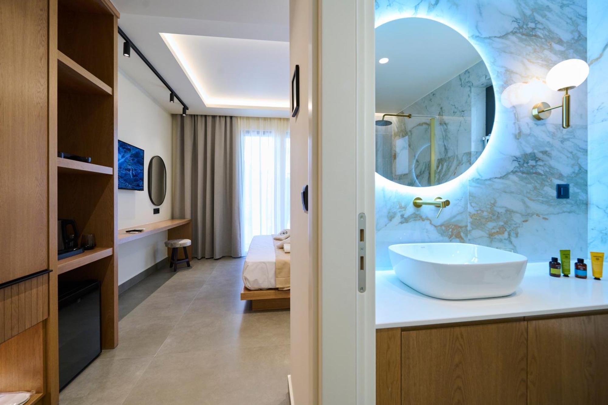 Monarco Executive Rooms Rhodes City Екстериор снимка
