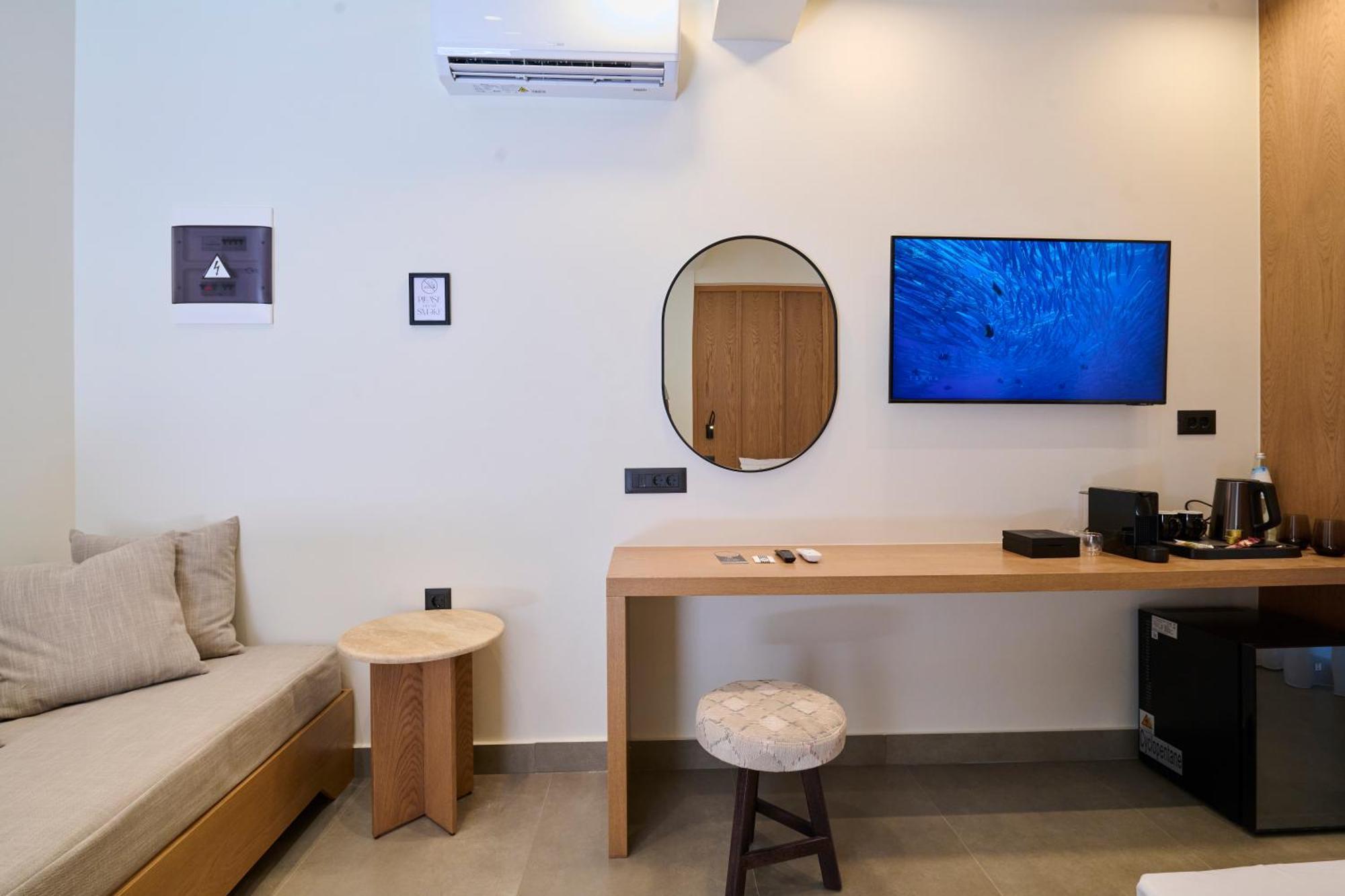 Monarco Executive Rooms Rhodes City Екстериор снимка