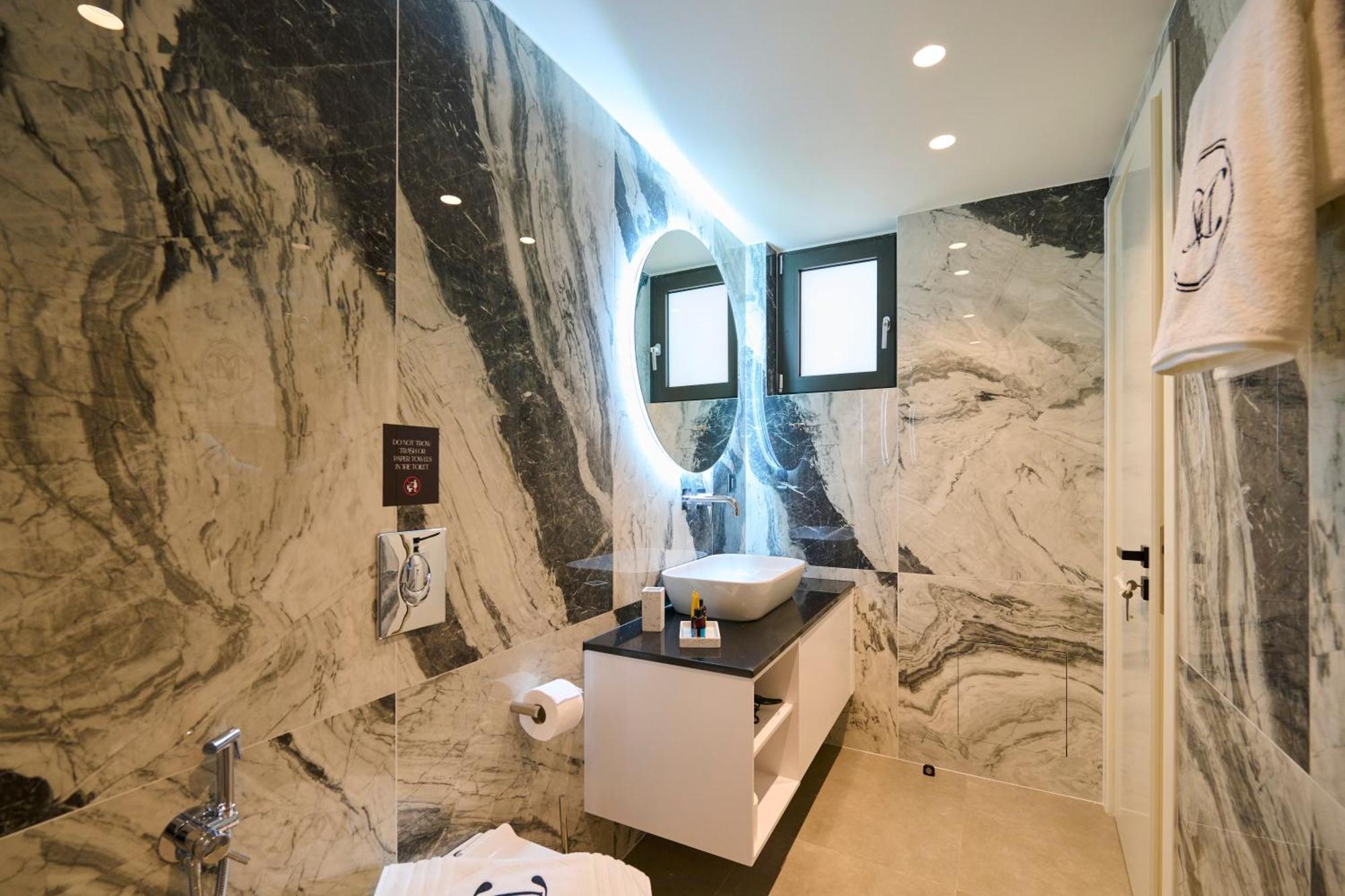 Monarco Executive Rooms Rhodes City Екстериор снимка